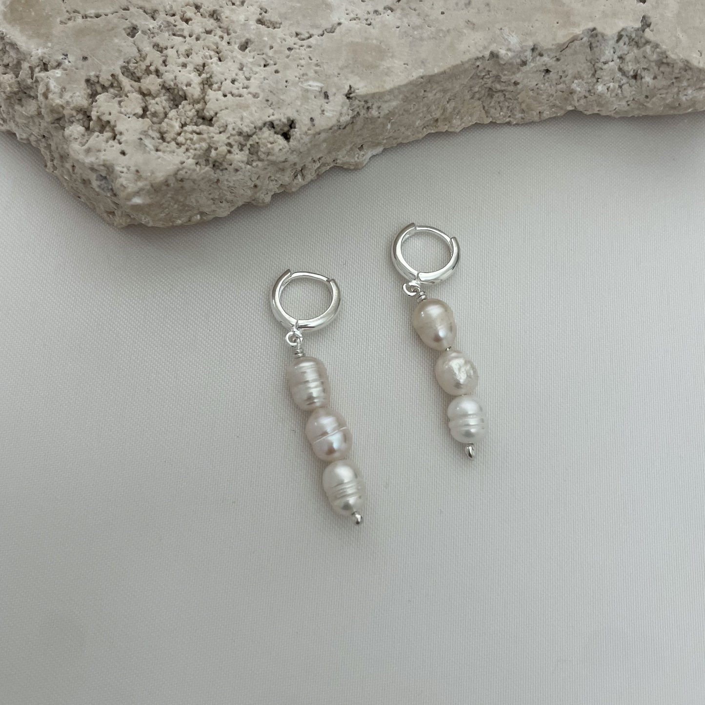 EZE HOOPS EARRINGS